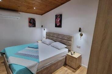 پانسیون Kleisi S Apartament