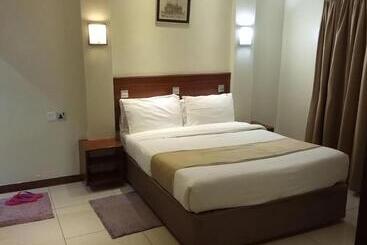 פנסיון Brownies Deluxe