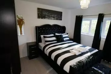 Pension  Giomakay Luxury Rooms Milton Keynes