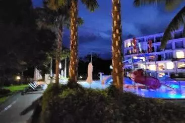 Apartahotel La Vita Phuket Rawai