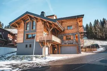 Aamiaismajoitus (B&B) Chalet Charming B And B