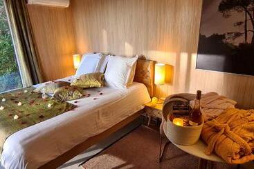 ベッドアンドブレックファースト Le Chant Des Pins Lodge & Spa Tour De Keyrié