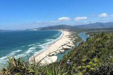 Пансион Tô Na Guarda Hostel