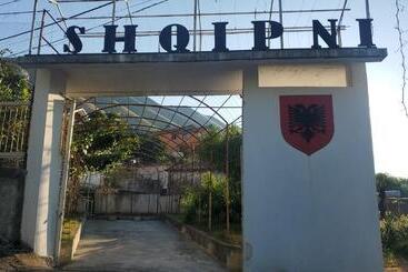 Hostel Villa Shqipnia