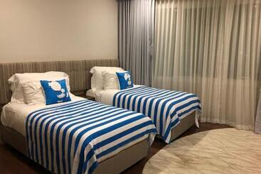 מלון דירות Great Ocean View Home