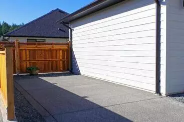 Majatalo Zen Retreat On The Laneway