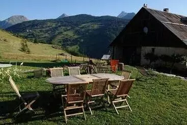 Aamiaismajoitus (B&B) La Fruitière Gîte D étape Et De Séjour