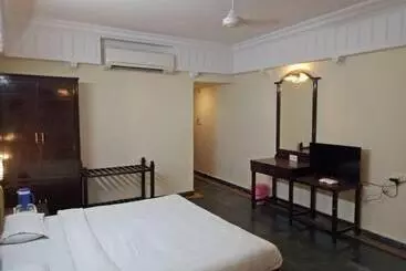 Hotel Limdi House