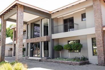 Pension Melted Butter On Milner Guesthouse