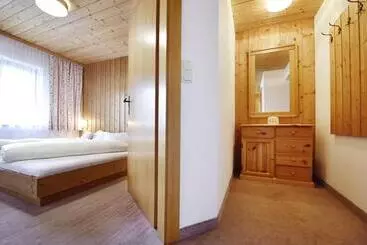 Bed & Breakfast Berghof Gundalatsch