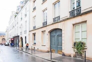 Pension Pavillon Marais