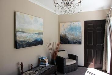 بنسيون Seaside Hermanus Guest Room