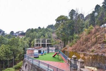 Claret Inn By Dls Hotels