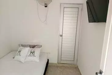 アパートホテル Hostal Willy Home
