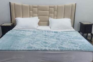 호텔 The Palm Bliss Resort