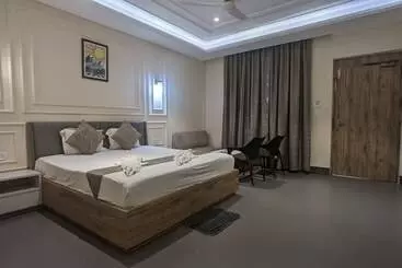 Hotel Parth King Beach Resort