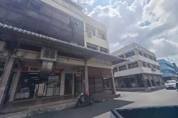 Hotelli Spot On 90793 Kim Yong Stay