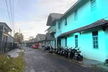 Hotel Spot On 92658 Wisma Parakita Syariah Near Rs Faisal Patalasang
