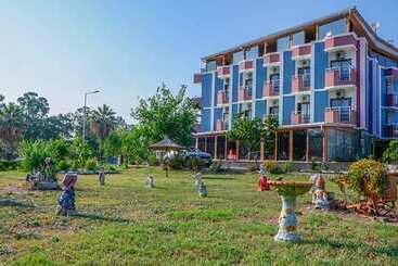 Linda Butik Hotel Gümüldür