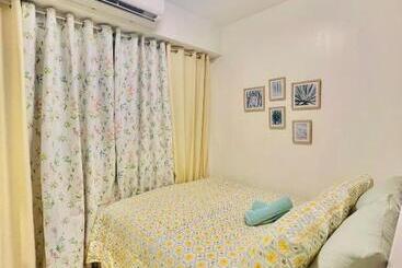 アパートホテル Shore Residences   1 Bedroom Condo Unit