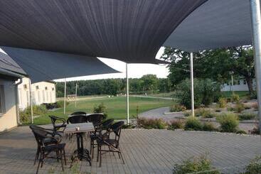 Отель Hédervári Lovas Vendégház