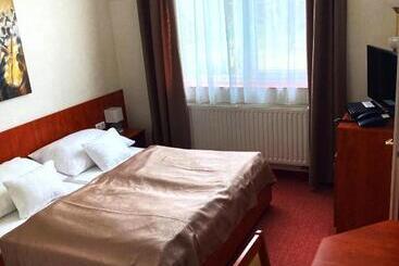 Hotelli Liza Aqua & Conference