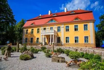 Pałac Wiechlice   Hotel, Restaurant, Spa