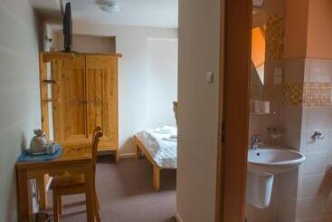 Hotel Pensjonat Reymontówka