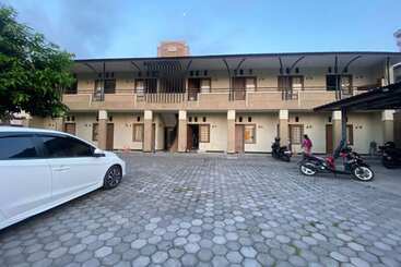 فندق Oyo Life 93284 Kos Cendana Raya
