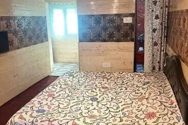Herberge Gulmarg View Cottage