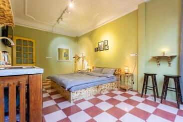 پانسیون 1  Homestay Hanoi  Cozy   Street View   Perfect Location