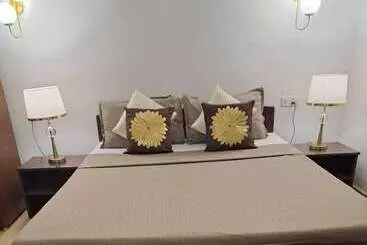 Hotel Apricot Inn