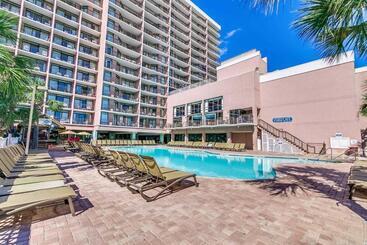 استراحتگاه Ocean Front Luxury Grand Cayman Restort, 10 Pools, Hot Tubs, Lazy River, Water Park, 2 Onsite Restau