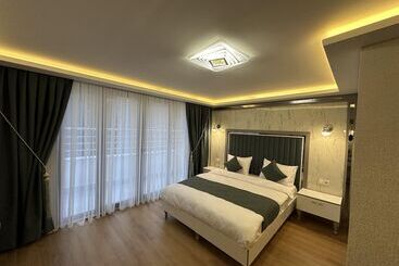 هتل Gazelle Suites