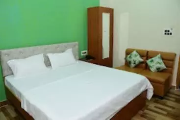 Hotel Renu Paradise , Ayodhya