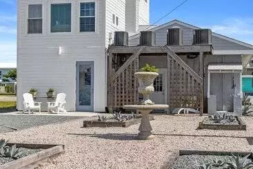 Majatalo Guest House Topsail