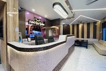 ホテル Raj Darbar