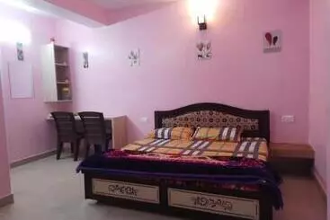 Bed and Breakfast Shree Shimla Stays