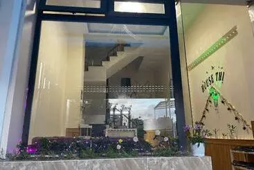 Apartahotel House Thị