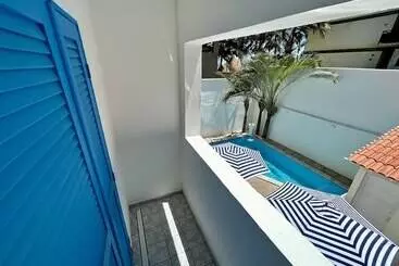 ユースホステル Kyros Pousada