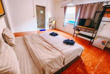 Downtown Kohlarn Resort