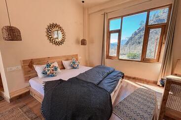 Grham Hostel Kasol, Katagla