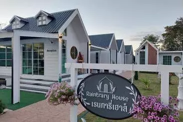 Resort Raintrary House