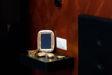 Fly Bed And Breakfast