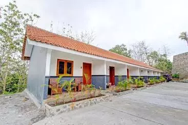 Hotelli Capital O 93449 The Boekit Song Putri Resort