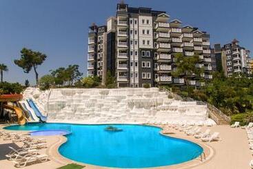 Hotel Funhill Resort