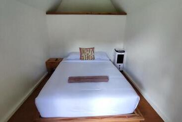 酒店 Sekumpul Bali Hidden Space