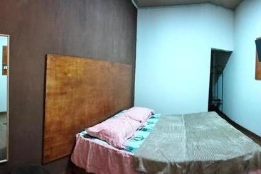 Pensiune Resy Home Syariah Dekat Alun2 Wonosobo