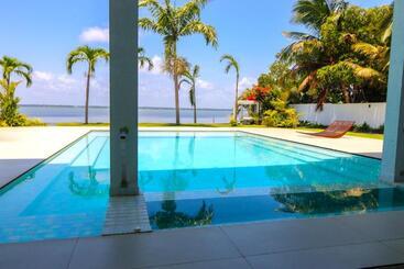 Bed and Breakfast Agandau House