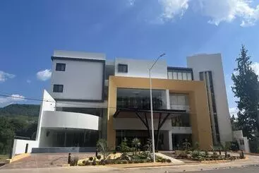 ホテル Cinco Diamantes